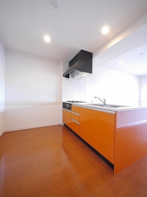 ロイヤルパークス若葉台の物件内観写真