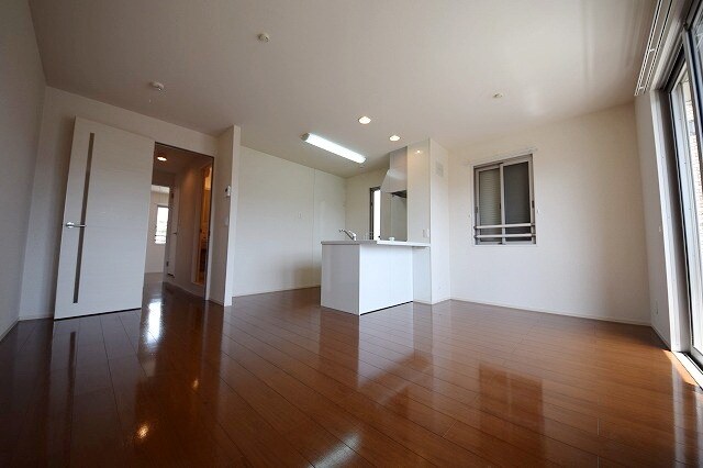 アニックカスールの物件内観写真