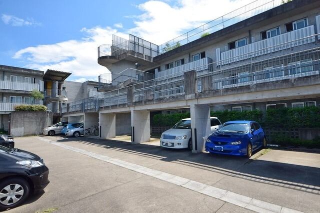 エルムコートの物件内観写真