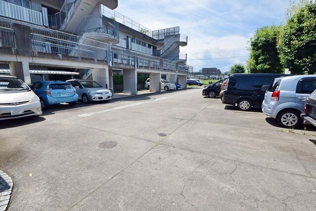 エルムコートの物件内観写真