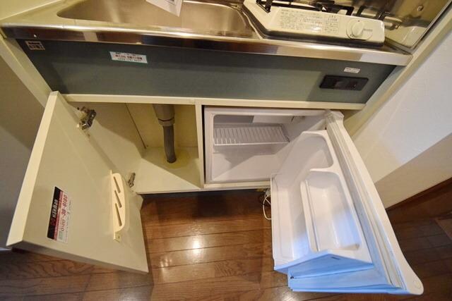 アドニスウエストの物件内観写真