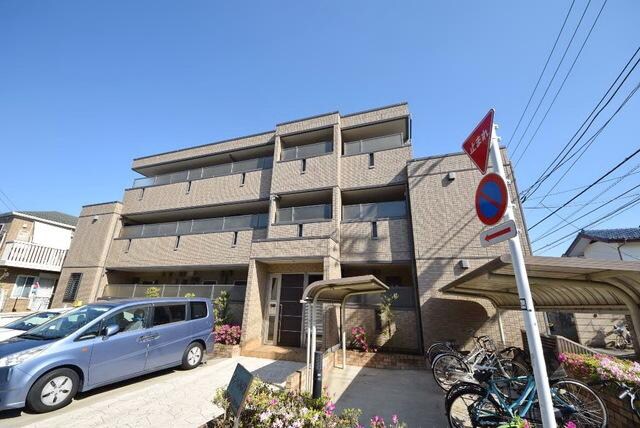 ソレーユ・トレビナの物件外観写真