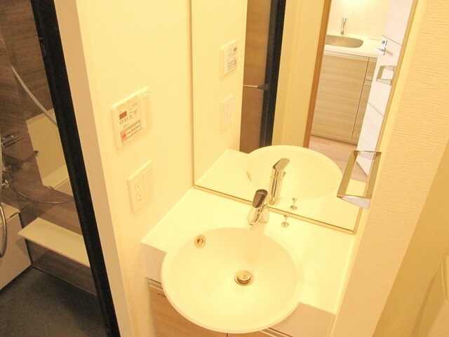 スパシエソリデ世田谷砧の物件内観写真