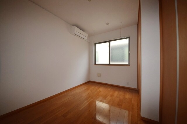 パラディ成城の物件内観写真