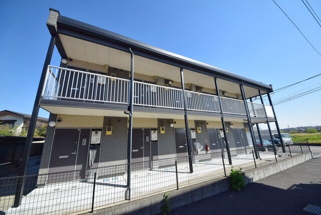 レオパレスステラの物件外観写真