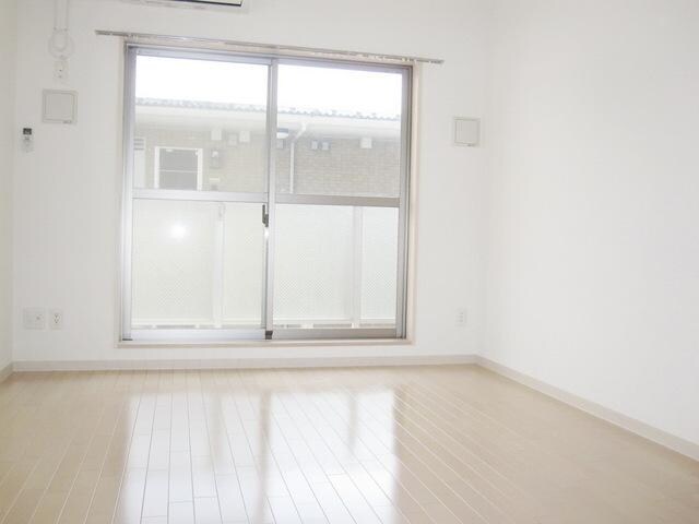 ヴィラ フローリッシュの物件内観写真