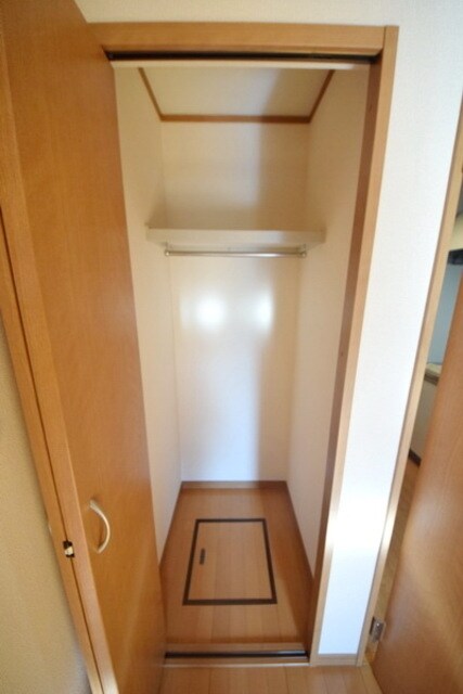 ヴィラ・ファミーユAの物件内観写真