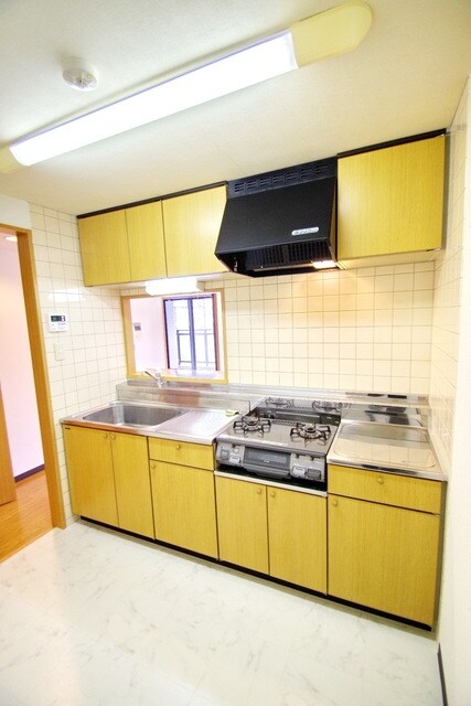 ファインクレスト若葉台の物件内観写真