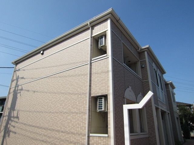 トゥ ヴェールの物件外観写真