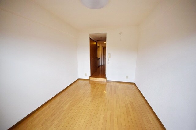 西河マンションの物件内観写真