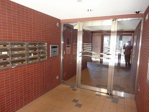 鶴牧ガーデンズの物件内観写真