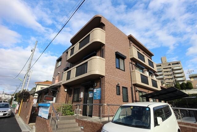 グランドプラム岡本の物件外観写真