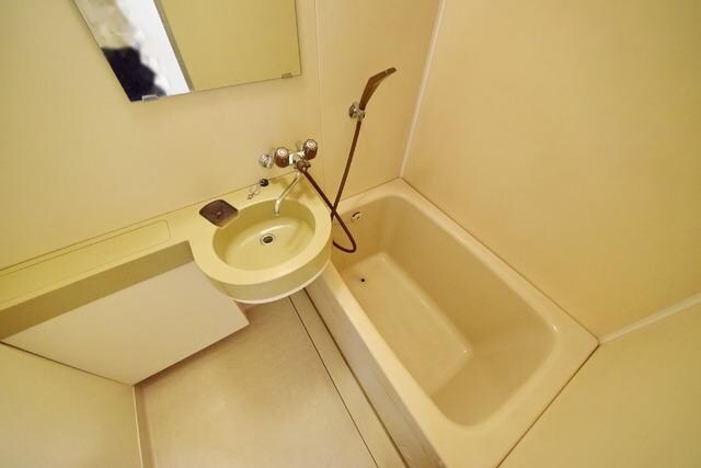 成城ロイヤルマンションの物件内観写真