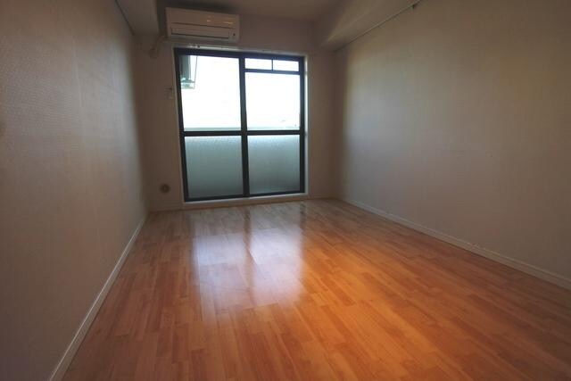 プリュメゾン駒沢の物件内観写真