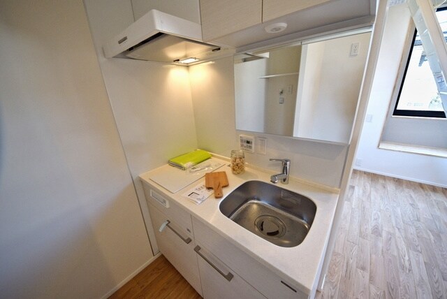 チトカラアパートメントの物件内観写真