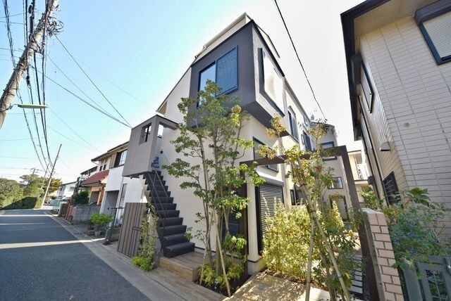 チトカラアパートメントの物件内観写真