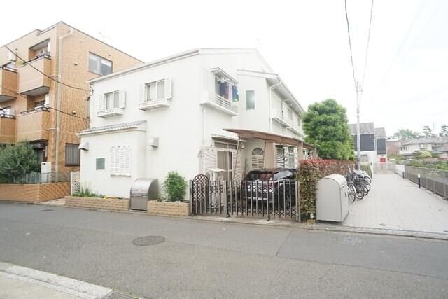 リリエ ハイムの物件外観写真