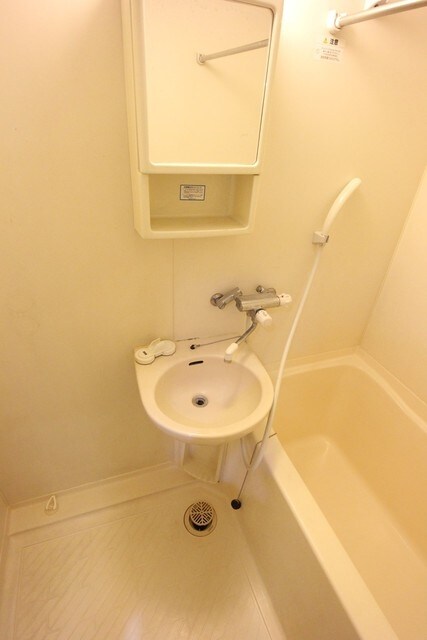 ガラ・シティ駒沢大学の物件内観写真