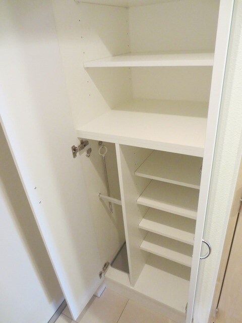 クレイシア世田谷野沢の物件内観写真