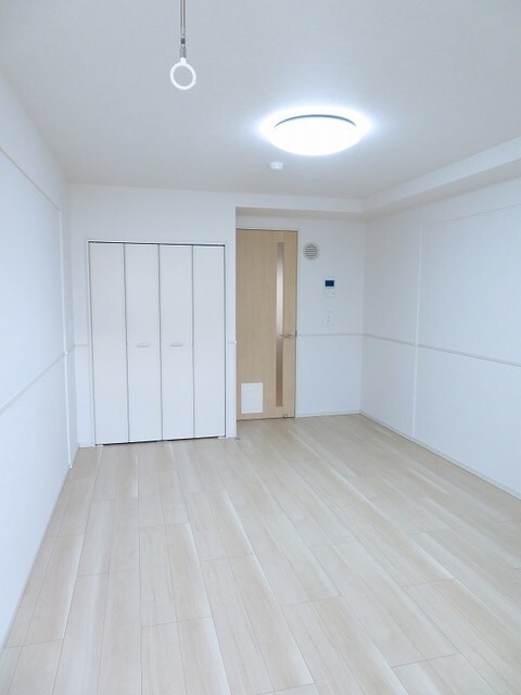 グランシャテーネの物件内観写真