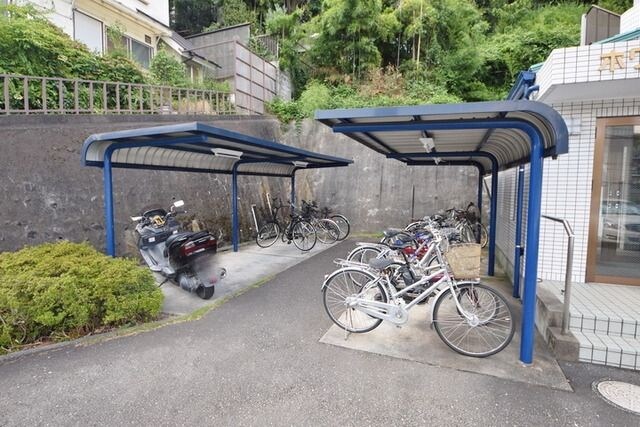 ホワイトレジデンスの物件内観写真