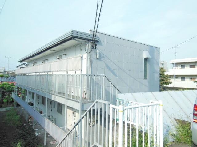 エステートピア富士森 2号棟の物件外観写真