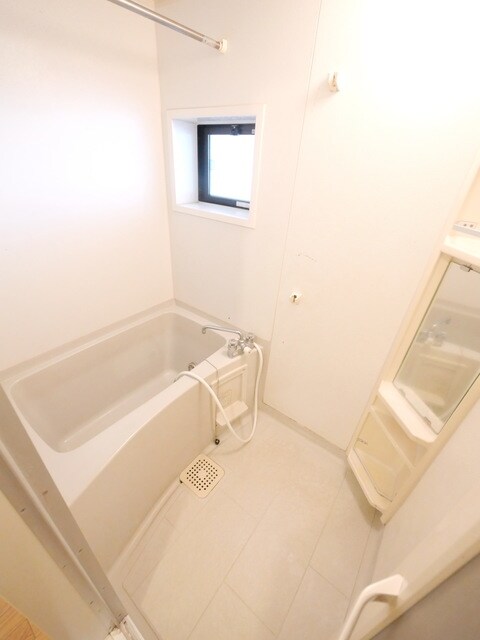 ルミエールAの物件内観写真