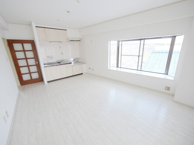 ロイヤルタウン下九沢の物件内観写真