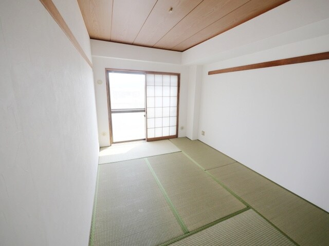 ロイヤルタウン下九沢の物件内観写真