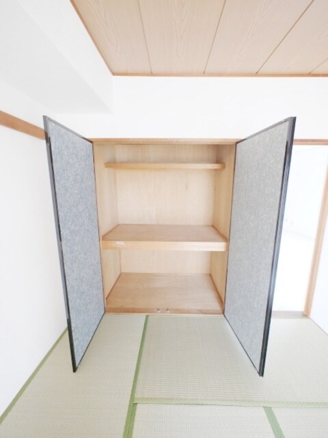 ロイヤルタウン下九沢の物件内観写真