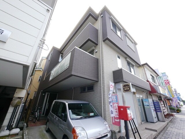 中澤ビルの物件外観写真