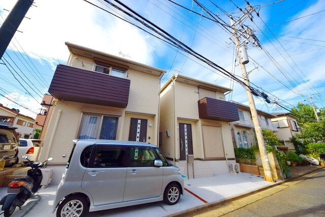 エルメゾン A棟の物件外観写真