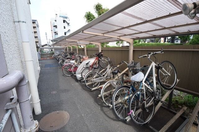 高尾パークハイツ A棟の物件内観写真