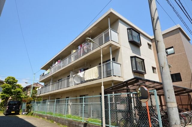 ハウスフローラの物件外観写真