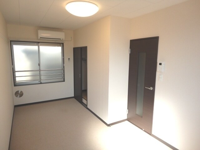 レオネクストアーミリージュの物件内観写真