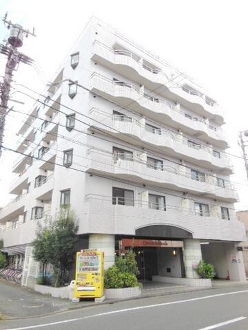 Queens Academiaの物件外観写真