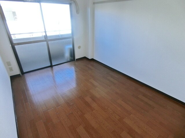 ロイヤルヒルズの物件内観写真