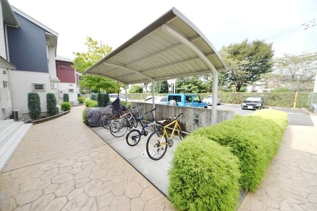 レセンテスパシオの物件内観写真