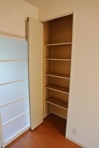 オリンピアBの物件内観写真