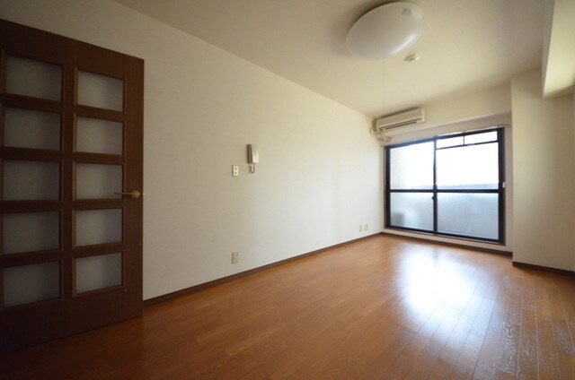 リヴイン国立の物件内観写真