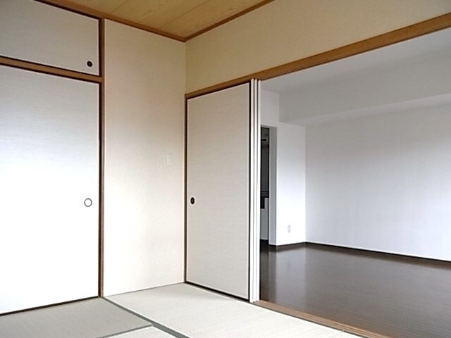 クレール栄町の物件内観写真