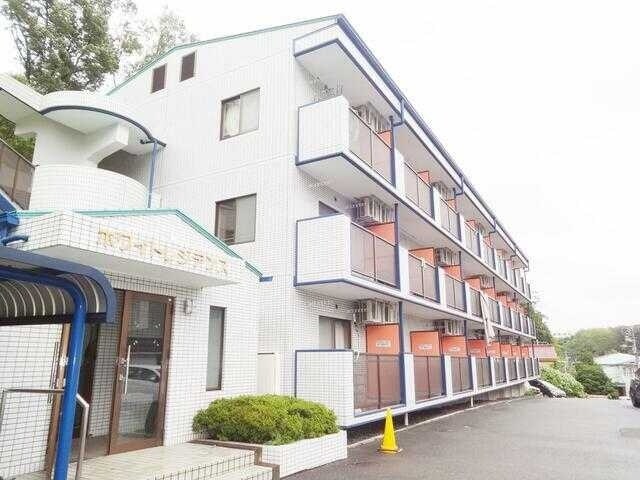 ホワイトレジデンスの物件外観写真