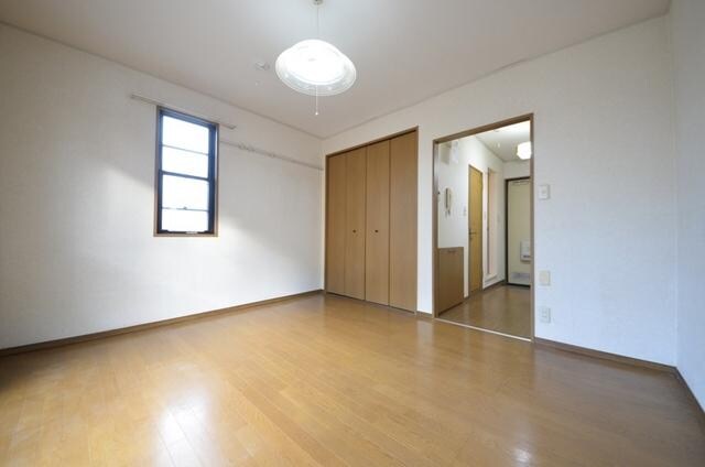 ジュネス国立の物件内観写真