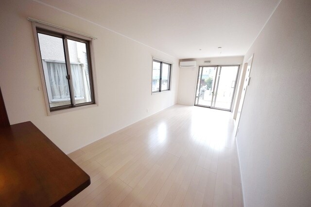 エルメゾン A棟の物件内観写真