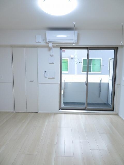 シュトラーレ 八日町の物件内観写真