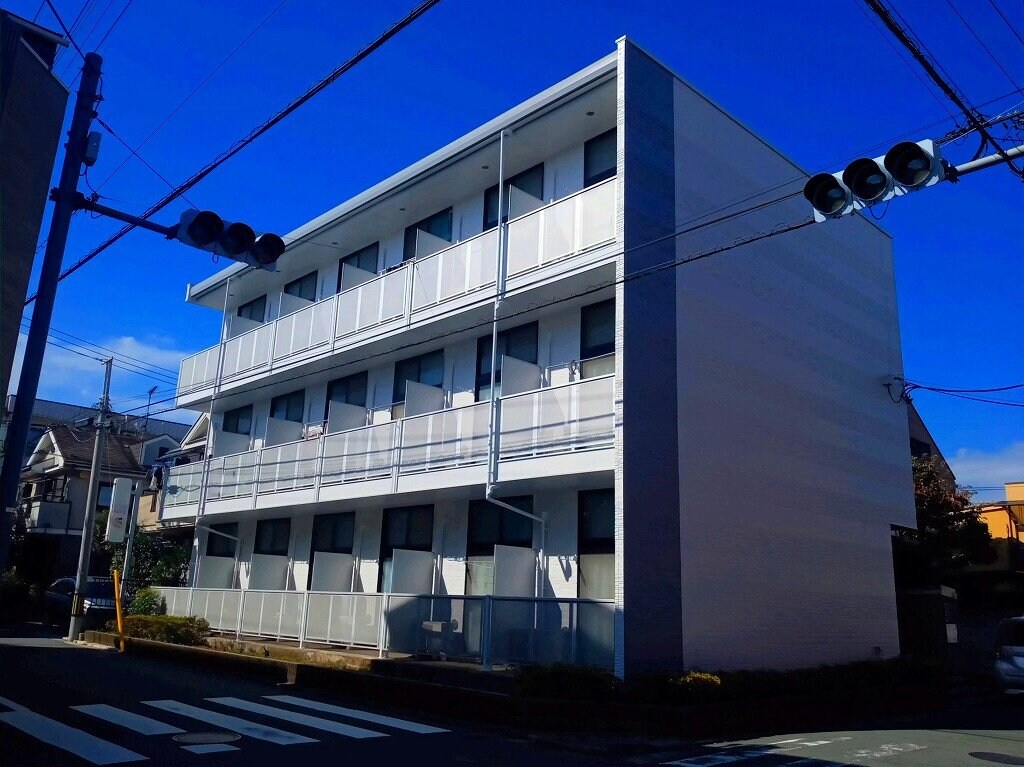 レオパレス花水木の物件外観写真