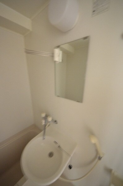 リヴイン国立の物件内観写真