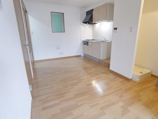 リエイゾン若松の物件内観写真