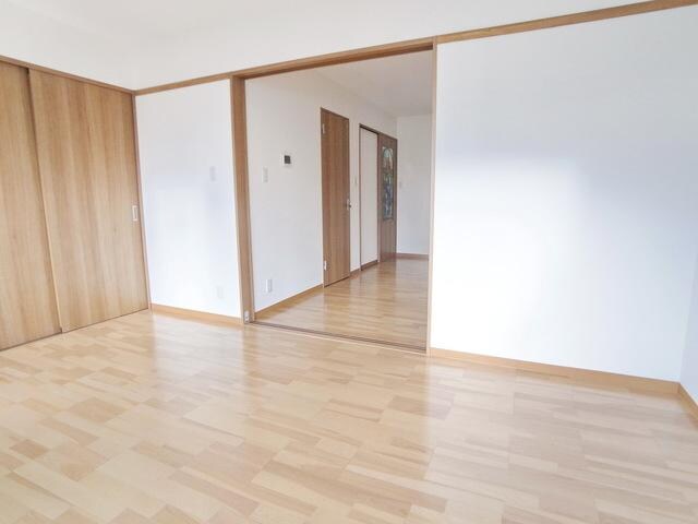 リエイゾン若松の物件内観写真