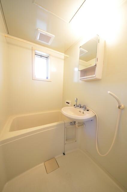 クローカスBの物件内観写真